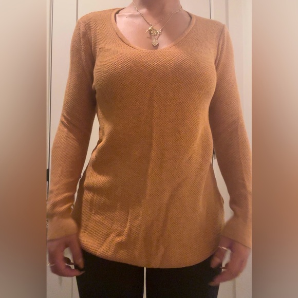 Cute Sweater Casual Fall Sweater • Small - Picture 2 of 3